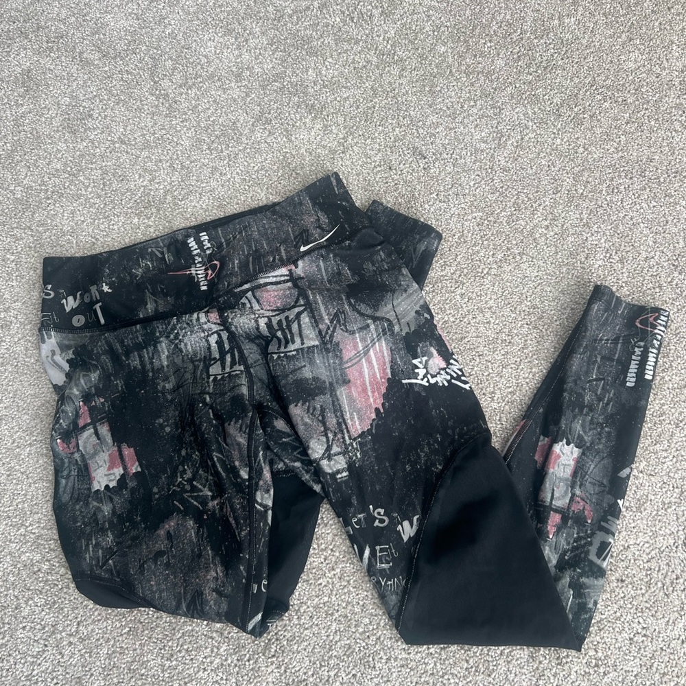 Nike Women Black and Pink Graphic Leggings
